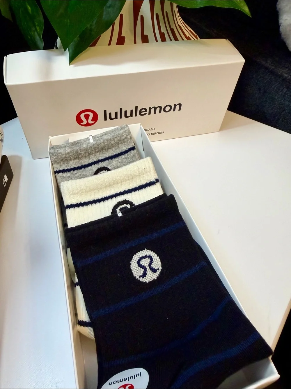 LULULEMON athletica Ankle Stripe Socks Set of 3